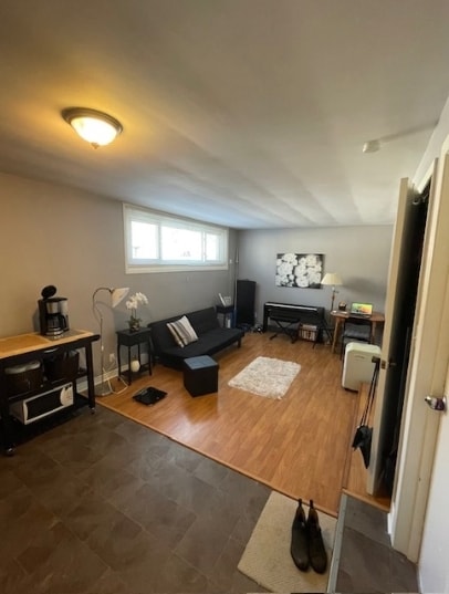Building Photo - 421 Cottesmore Ave