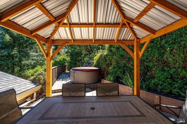 Foto del edificio - 17389 Gehricke Rd