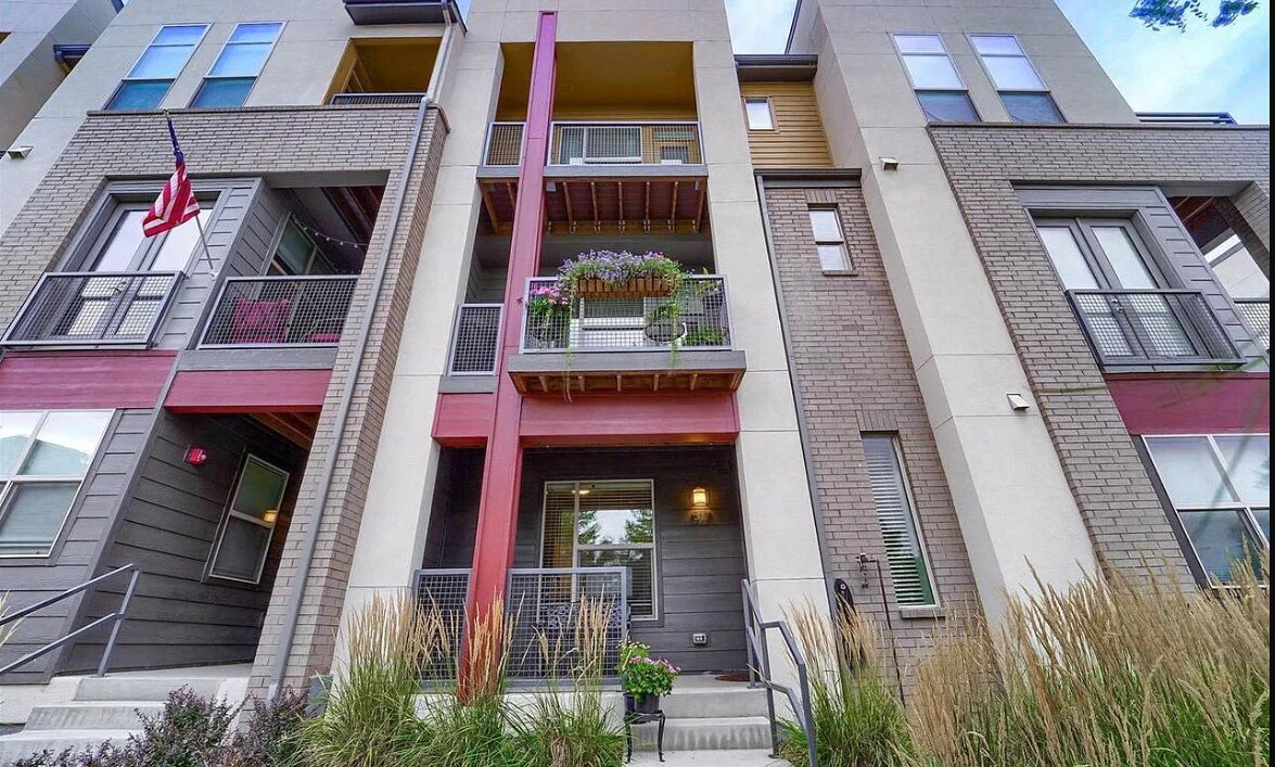 Foto principal - 517 S Upham Ct
