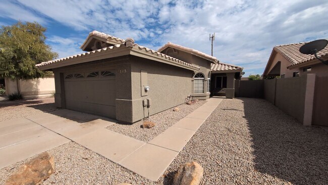Foto del edificio - 2 Bedroom Home at The Springs Near E. Chandler Blvd. and S. Cooper Rd