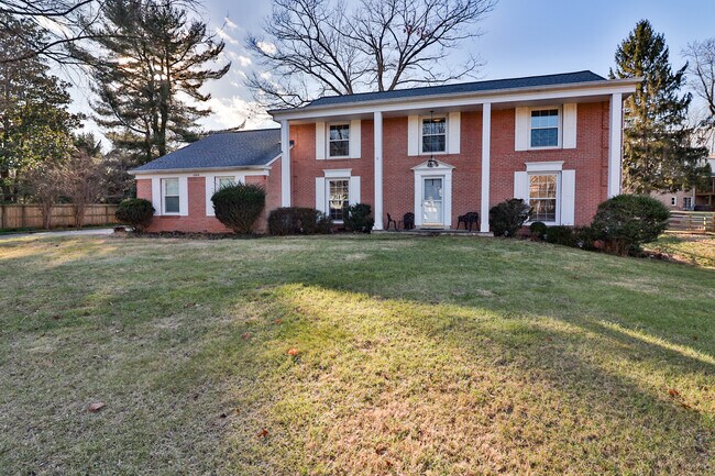 Foto del edificio - 10820 Pebble Brook Ln