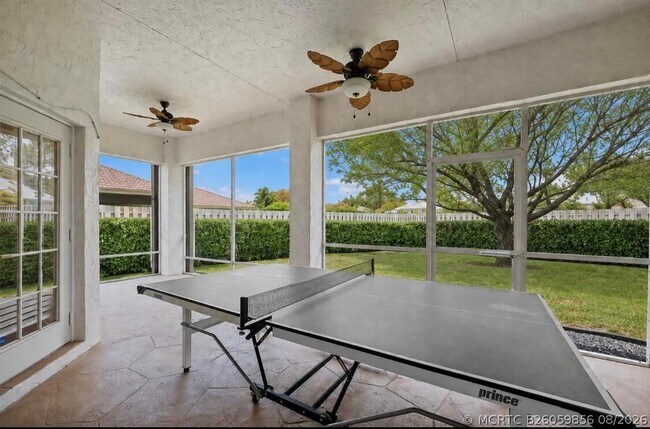 Foto del edificio - 13866 Geranium Pl