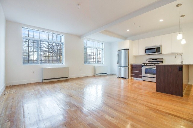 Foto principal - 836 Bergen St