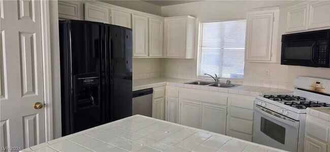 Building Photo - 1452 Padbury Ct