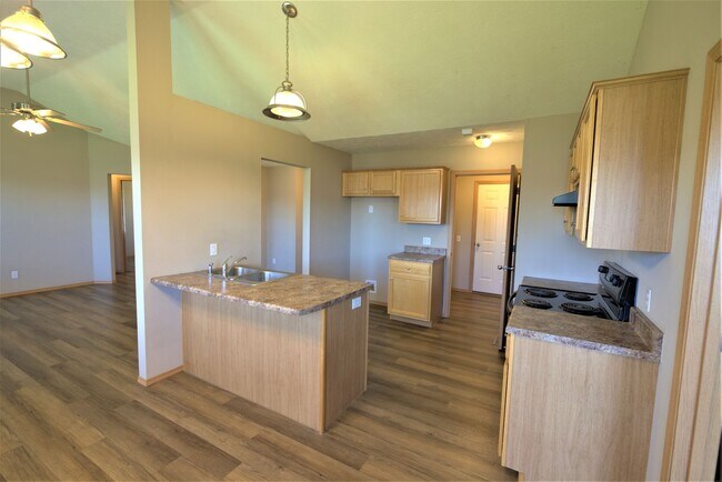 Foto del edificio - 3 Bedroom in a Convenient Location