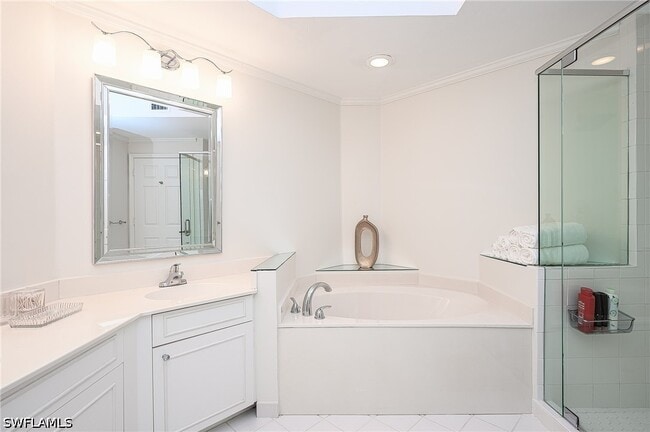 Building Photo - 900 L'Ambiance Cir