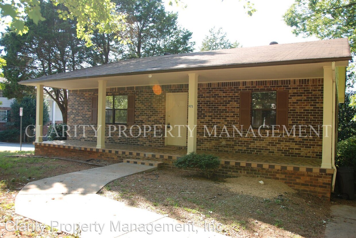 Primary Photo - 3 br, 2 bath House - **4175 Pryor Rd NE