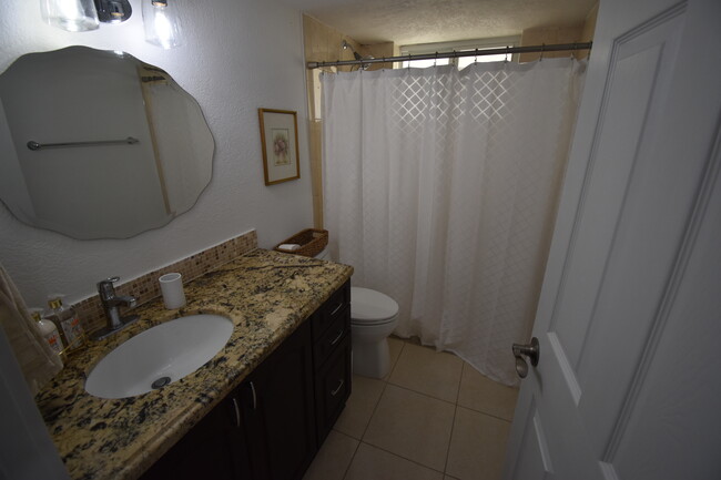 Foto del edificio - 8469 SW 137th Ave