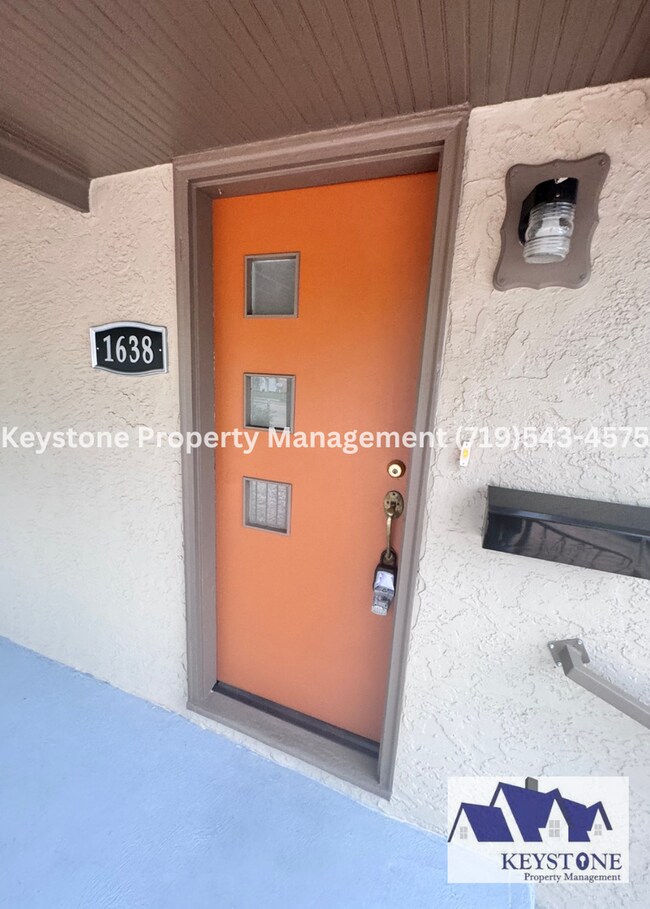 Foto del edificio - Completely Renovated Inside & Out -  Prist...