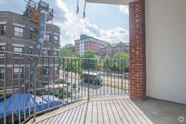 Building Photo - 43 Boulevard Terrace