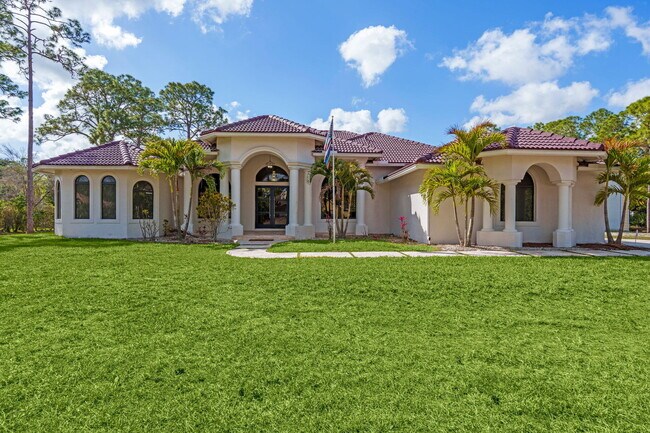 Foto del edificio - 16596 82nd Rd N