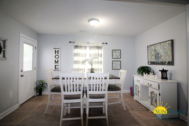 Foto del edificio - Beautiful 3 Bedroom Home in Fort Walton Beach