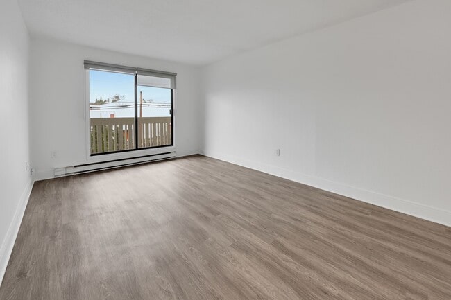 Building Photo - 855 Ellery Street