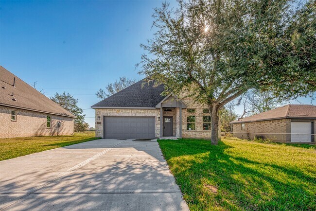 Foto del edificio - 3639 Needville Ave
