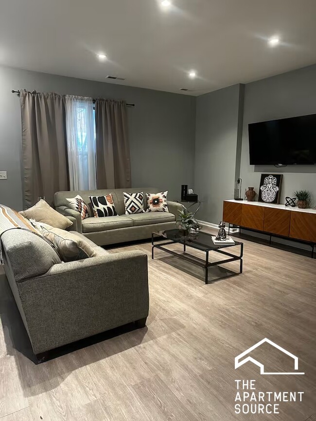 Foto del edificio - 811 S Kedzie Ave