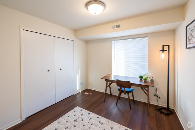 2BD, 2BA - 960SF - Bedroom 2 - Carr Apartments