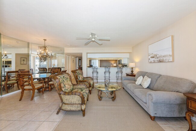 Building Photo - 40 Seagate Dr