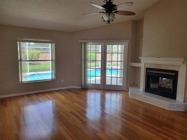 Building Photo - Hunters Creek Pool Home