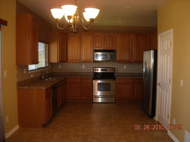 Foto del edificio - 1646 Meadow Brook Pkwy
