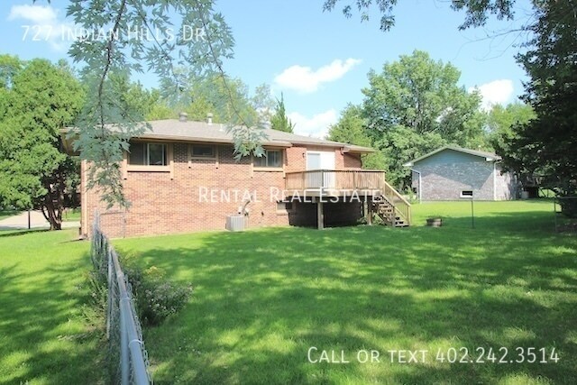 Foto del edificio - 727 Indian Hills Dr