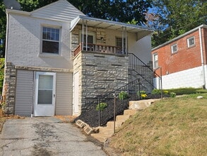 Building Photo - 7138 Garesche Ave