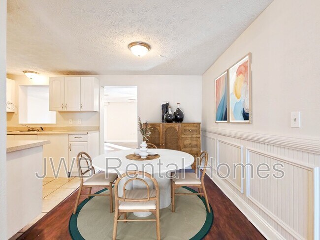 Foto del edificio - 462 Blairmore Blvd W