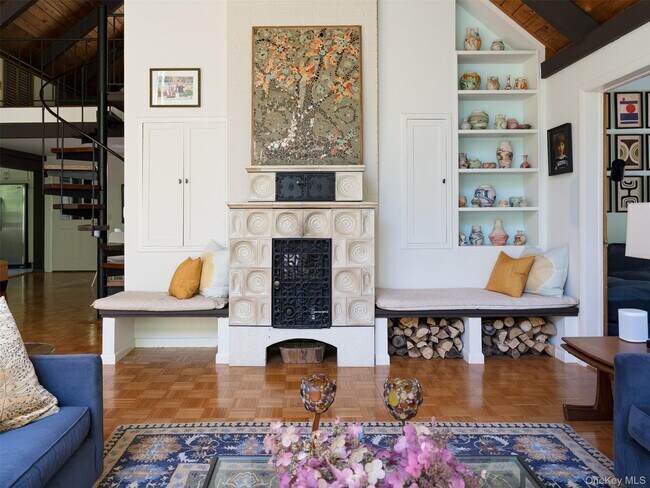 Foto del edificio - 56 Great Spruce Ln