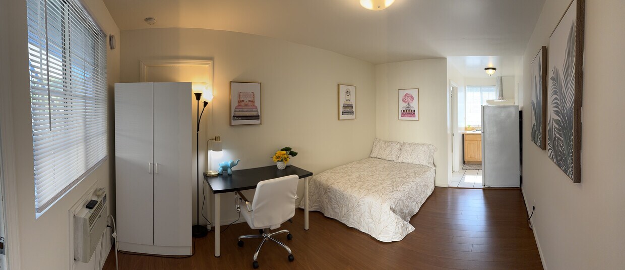 Foto del edificio - 1170 W 37th St