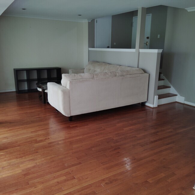 Foto del edificio - 14622 Bauer Dr