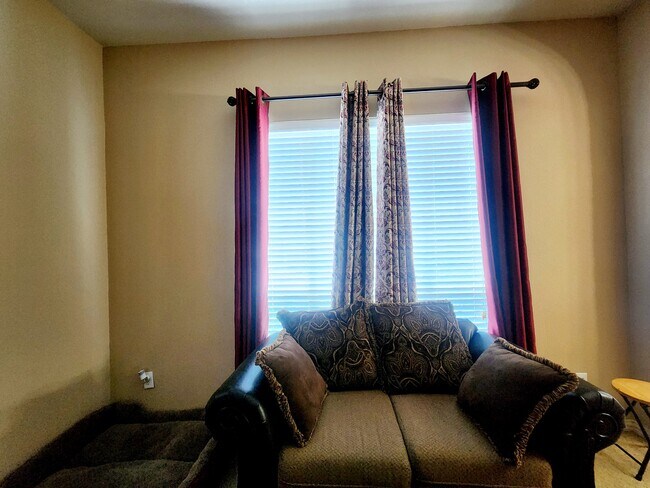 Vida formal - 13348 Citrus Ln