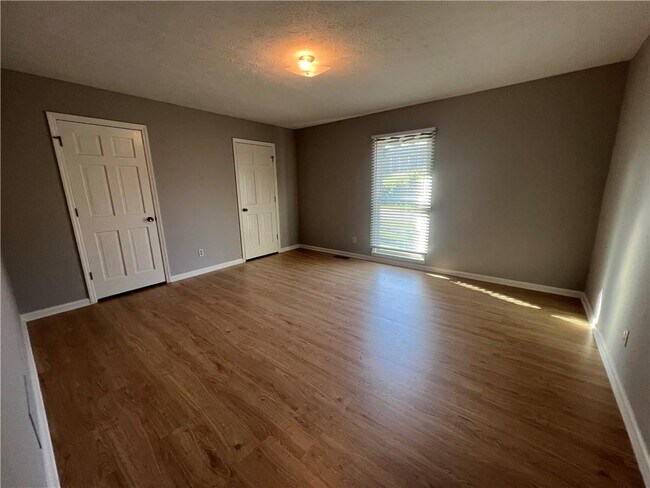 Foto del edificio - 1650 Beechwood Blvd NW