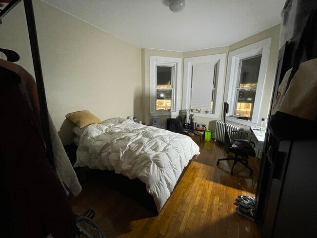 Foto del edificio - 1193 Commonwealth Ave