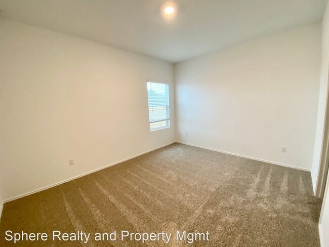 Building Photo - 4 br, 2 bath House - 112 Night Riders Way