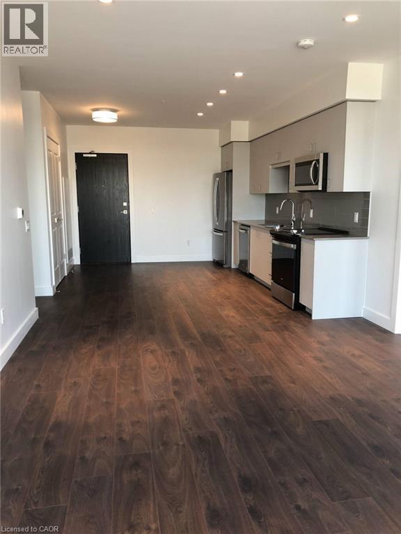 Photo du bâtiment - 50 Grand Ave S