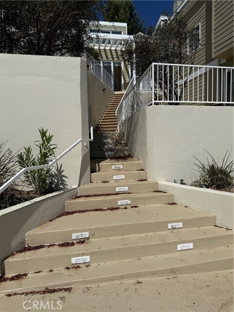 Foto del edificio - 1761 Deerhill Trail