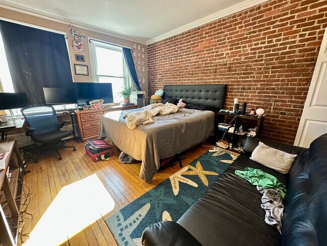 Foto del edificio - 10 Glenville Ave