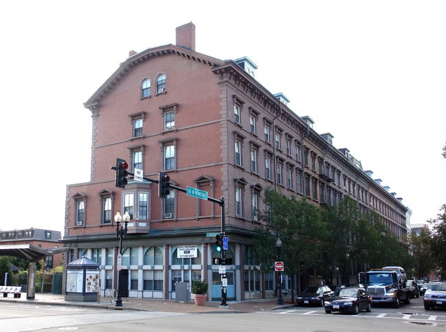 Building Photo - West Newton Street
