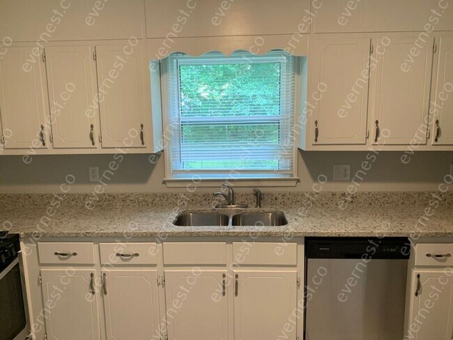 Foto del edificio - 1431 Hill Spun Rd