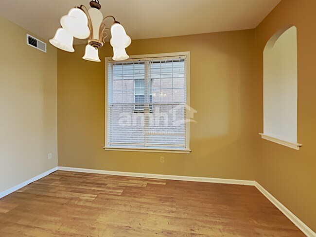 Building Photo - 8739 Overcup Oaks