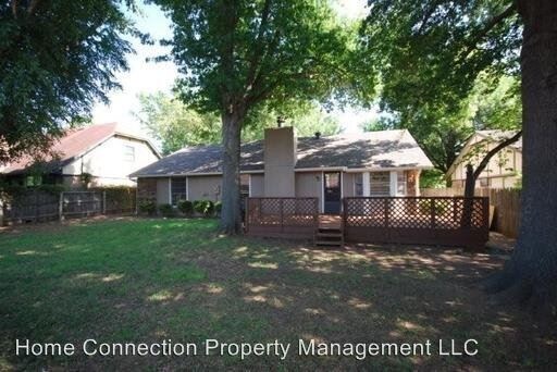 Building Photo - 1515 S Florence Ave