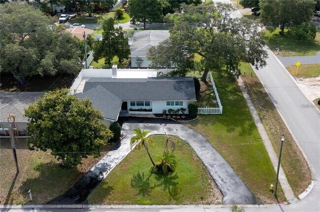 Foto del edificio - 1801 Bellemeade Dr