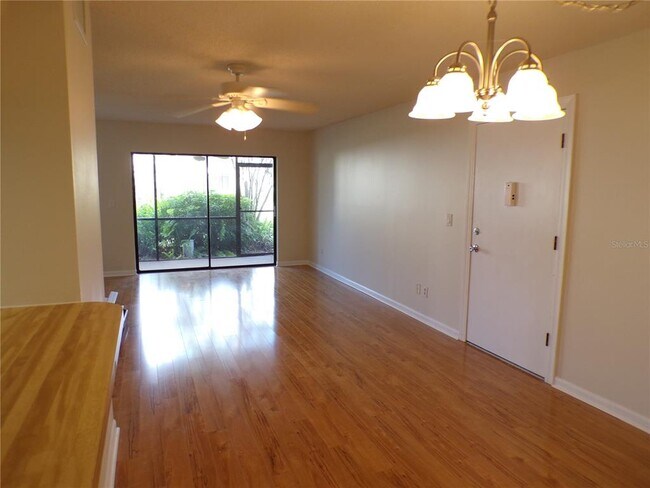 Building Photo - 634 Bird Bay Dr E