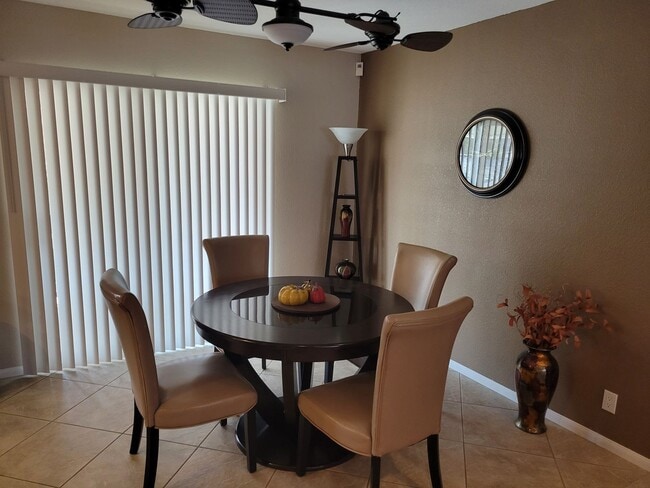 Building Photo - Fully Furnished Summer Rental