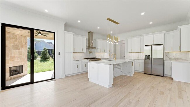 Foto del edificio - 3785 Lower Roswell Rd