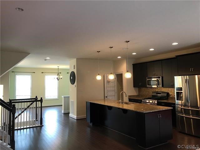 Building Photo - 5423 Hickory Ann Dr
