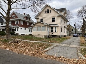 Building Photo - 104 Knickerbocker Ave