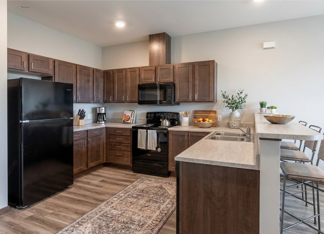 Building Photo - Carnahan Glenn Apartments