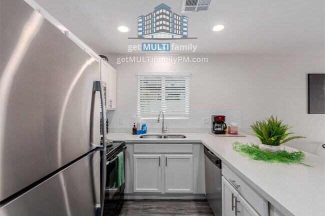 Foto del edificio - 515 W Pebble Beach Dr