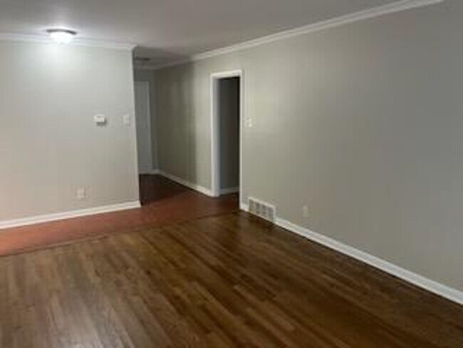 Foto del edificio - Available Now! MOVE IN SPECIAL HALF OFF FI...