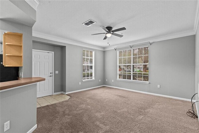 Building Photo - 6005 Newport Ln